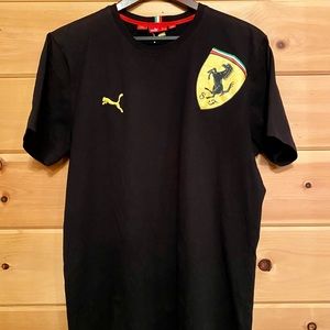 Ferrari-Puma Large Black T Shirt (Like New)